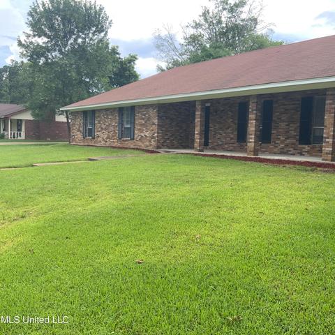 103 Park Cir, Jackson, MS 39212 photo 2