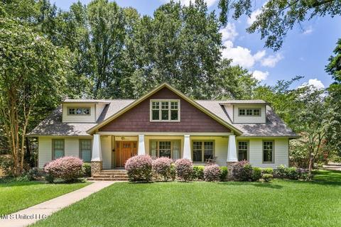 3835 Hawthorne Dr, Jackson, MS 39206 photo 1