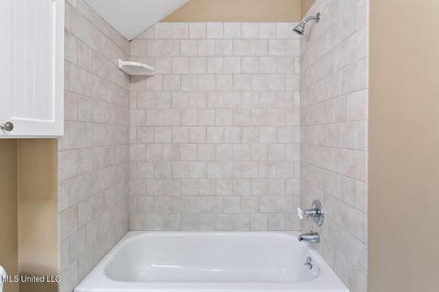 3835 Hawthorne Dr, Jackson, MS 39206 photo 35