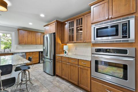 3835 Hawthorne Dr, Jackson, MS 39206 photo 14