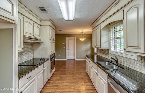 75 Willowbrook Ln, Brandon, MS 39042 photo 13