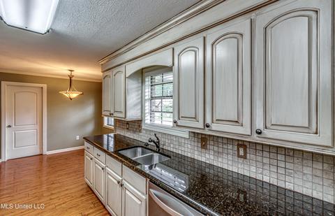 75 Willowbrook Ln, Brandon, MS 39042 photo 12