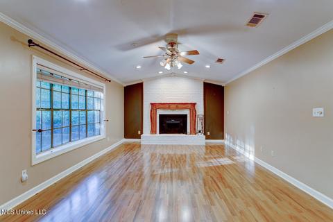 135 Stratford Dr, Jackson, MS 39212 photo 8