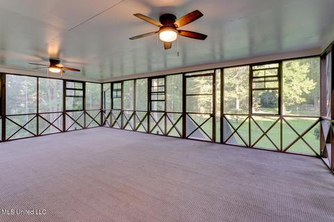 135 Stratford Dr, Jackson, MS 39212 photo 14