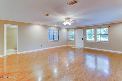135 Stratford Dr, Jackson, MS 39212 photo 18