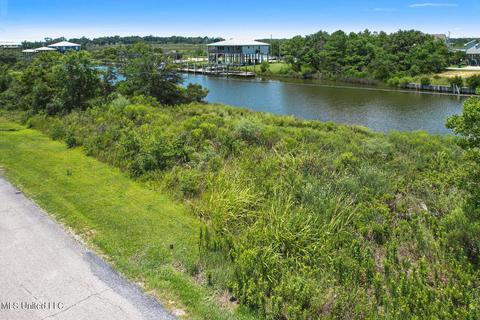 Pleasure Street, Bay Saint Louis, MS 39520