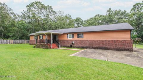 4901 Glaude St, Moss Point, MS 39563 photo 15