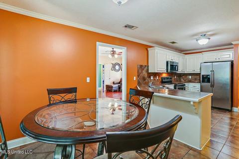 355 Greystone Pointe, Terry, MS 39170 photo 12