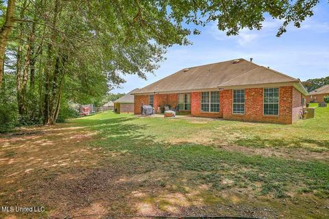 355 Greystone Pointe, Terry, MS 39170 photo 22