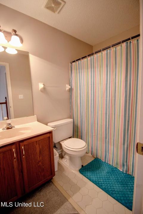 9984 Loftin Dr, Olive Branch, MS 38654 photo 15