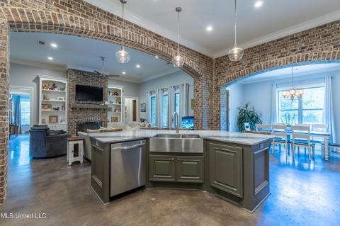 260 N Brandon Blvd, Brandon, MS 39042 photo 8