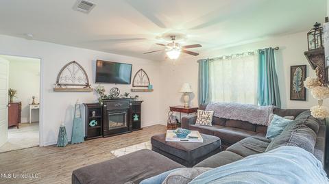 515 E Marigold Dr, Long Beach, MS 39560 photo 8