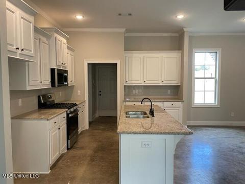 102 Rotherfield Pl, Canton, MS 39046 photo 4