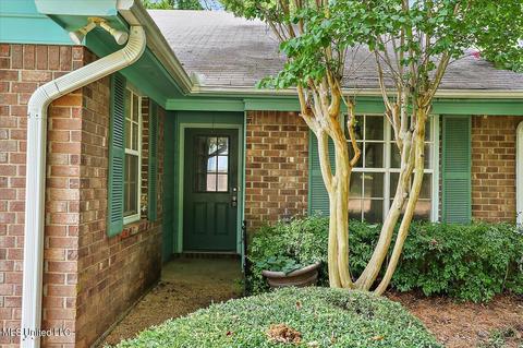 142 Lofty Pine Ln, Clinton, MS 39056 photo 2