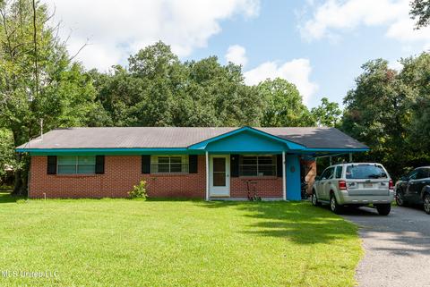 3619 Marion Pl, Moss Point, MS 39563 photo 2