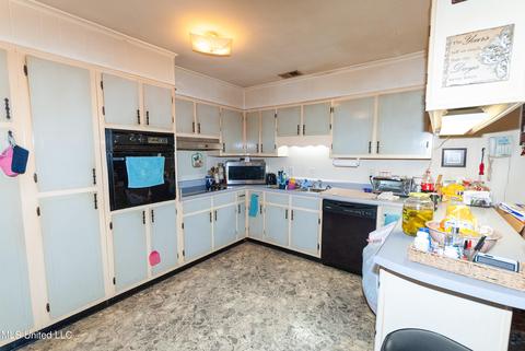 3619 Marion Pl, Moss Point, MS 39563 photo 12