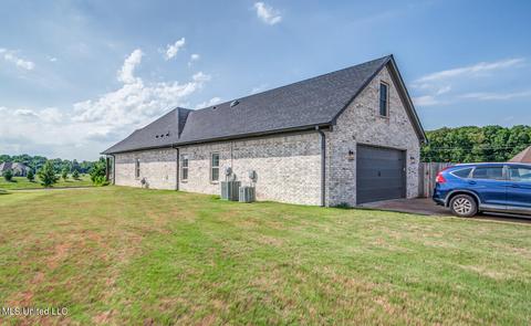 4940 E Margarette Cir, Olive Branch, MS 38654 photo 21