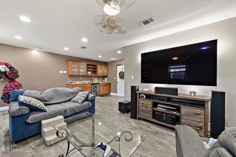 10086 Bald Eagle Dr, Biloxi, MS 39532 photo 11