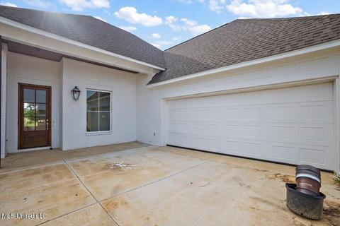 180 Glenwild Trl, Canton, MS 39046 photo 5