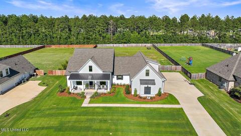 129 Anchor Ln, Brandon, MS 39047 photo 1