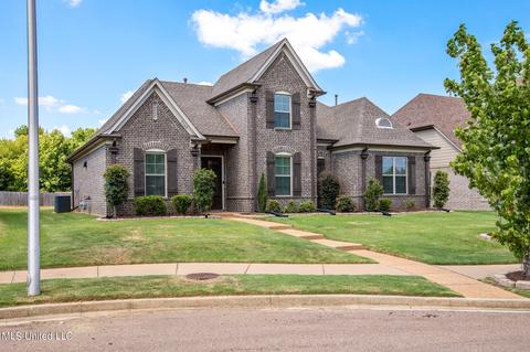 5162 Stonecrest Dr, Olive Branch, MS 38654 photo 2