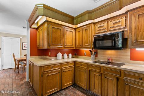 5573 Ridgewood Rd, Jackson, MS 39211 photo 13