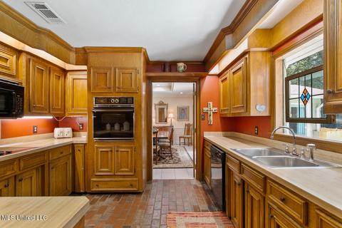 5573 Ridgewood Rd, Jackson, MS 39211 photo 14