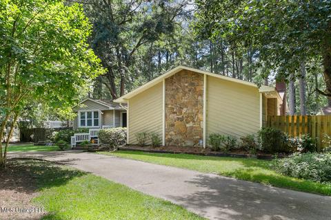 5573 Ridgewood Rd, Jackson, MS 39211 photo 5