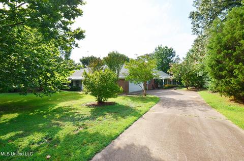 1895 Oak Crest Rd, Hernando, MS 38632 photo 3