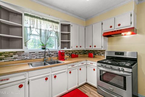 130 Shadowlawn Dr, Jackson, MS 39204 photo 8