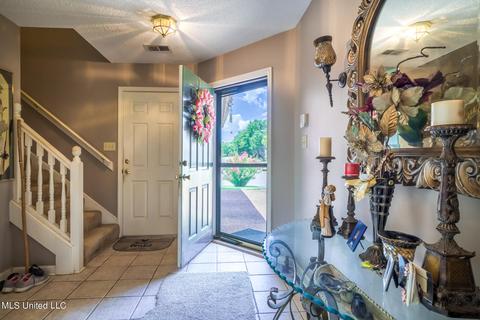 9216 Travis Dr, Olive Branch, MS 38654 photo 3