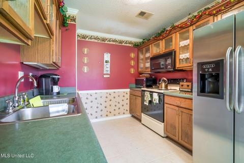9216 Travis Dr, Olive Branch, MS 38654 photo 8