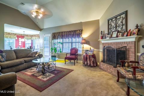 9216 Travis Dr, Olive Branch, MS 38654 photo 4