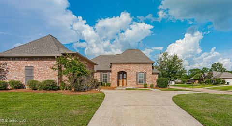 100 Bridgeton Ct, Canton, MS 39046 photo 1