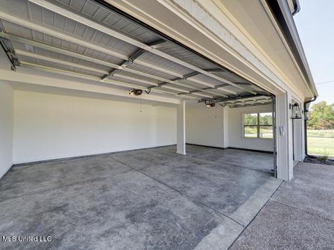 14271 Hidden Loop, Byhalia, MS 38611 photo 3