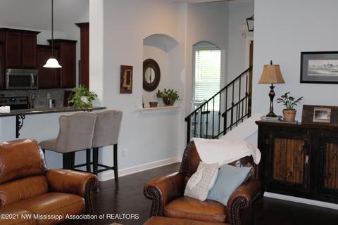 1203 Heritage Lake Dr, Hernando, MS 38632 photo 7