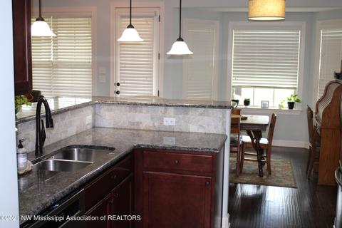 1203 Heritage Lake Dr, Hernando, MS 38632 photo 17