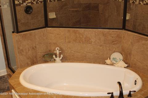 1203 Heritage Lake Dr, Hernando, MS 38632 photo 30