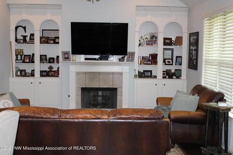 1203 Heritage Lake Dr, Hernando, MS 38632 photo 10