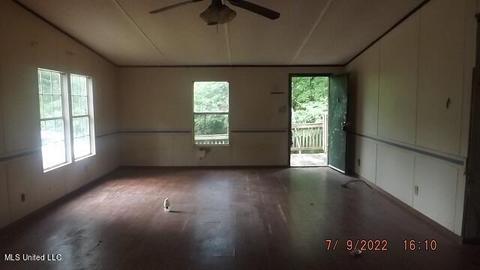 107 Costilow Rd, Grenada, MS 38901 photo 3