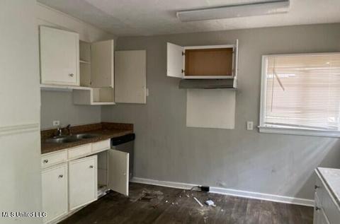 319 E Northside Dr, Jackson, MS 39206 photo 18