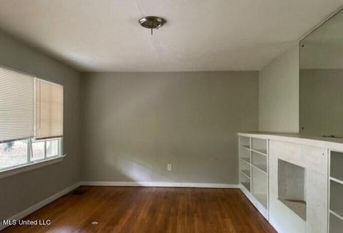 319 E Northside Dr, Jackson, MS 39206 photo 7