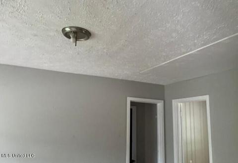 319 E Northside Dr, Jackson, MS 39206 photo 5