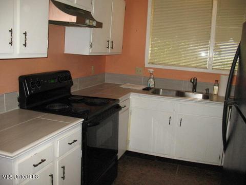 1612 Edgewood St, Jackson, MS 39202 photo 7