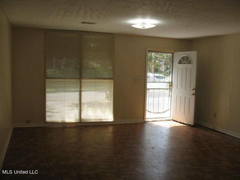 1612 Edgewood St, Jackson, MS 39202 photo 5