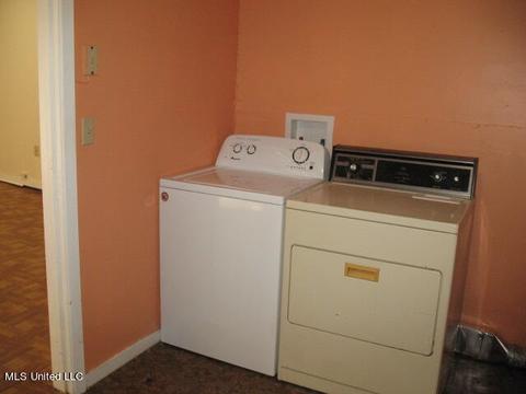 1612 Edgewood St, Jackson, MS 39202 photo 8