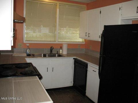 1612 Edgewood St, Jackson, MS 39202 photo 6