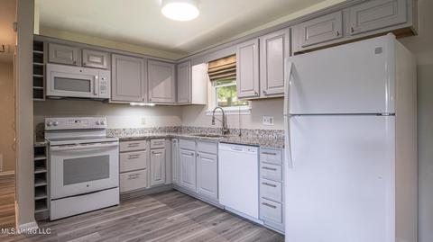 312 Gates Ave, Long Beach, MS 39560 photo 7