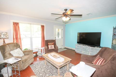 207 E Laurel Ave, Mendenhall, MS 39114 photo 5