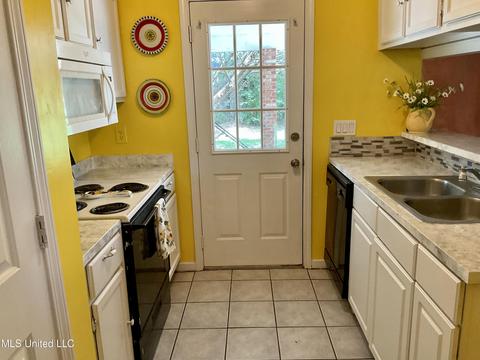 3 Riverview Cv, Byram, MS 39272 photo 10